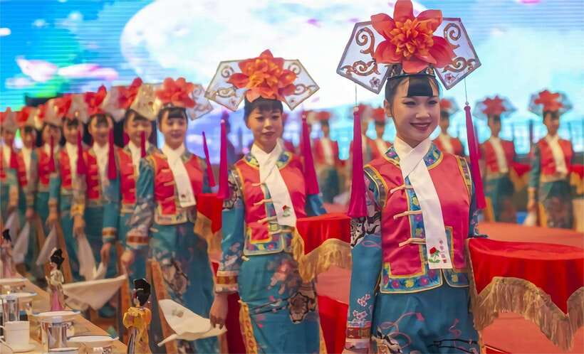 Beijing: Imperial Cuisine Experience & Cultural Performance - Museum Galleries That Explain How Court Cooking Changed