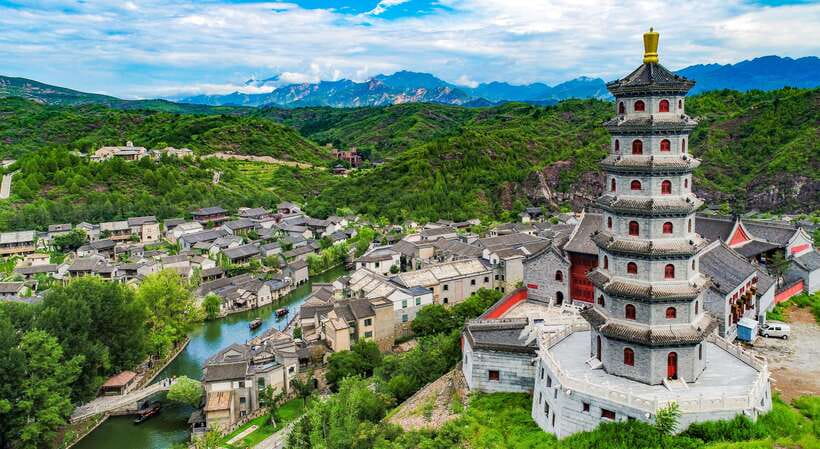 Beijing: Jinshanling Great Wall Private Tour with Options - Included Lunch: Local Food and Less Pressure on Timing