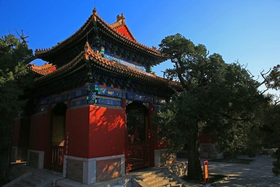 Beijing: Lama Temple, Confucius Temple and Guozijian Museum - A Half-Day Circuit That Feels Like Three Different Beijings