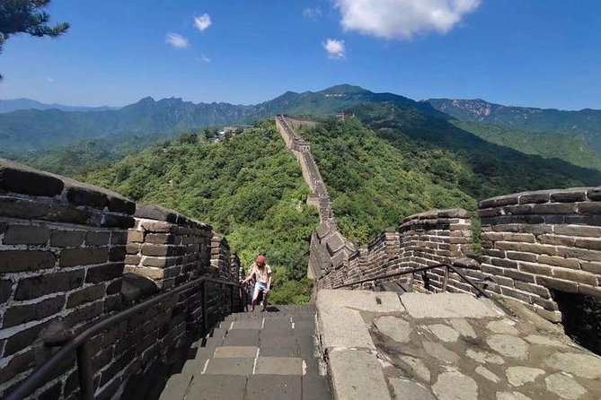 Beijing Layover: Mutianyu Great Wall Guided Tour or Transfer - Airport Pickup and Timing for PEK and Flight Connections