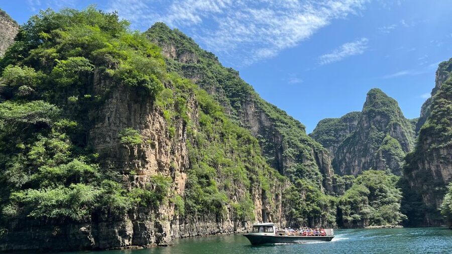 Beijing: Longqing Gorge w/Great Wall or Guyaju Private Tour - Lunch, included tickets, and what to pack for a smooth day