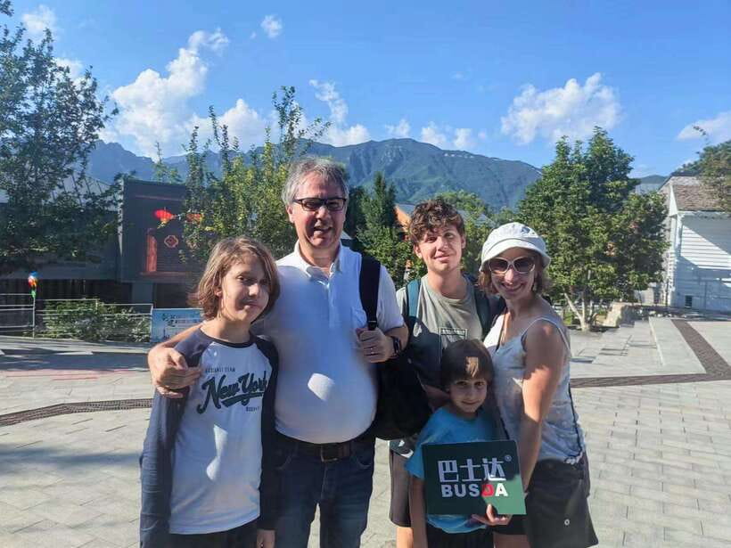 Beijing: Mutianyu Great Wall Private Tour w Language Option - The morning run: hotel pickup, the drive, and why timing helps