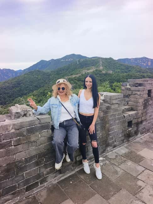 Beijing:Mutianyu Great Wall Private Tour with English Driver - Chairlift up, toboggan down, or cable car both ways