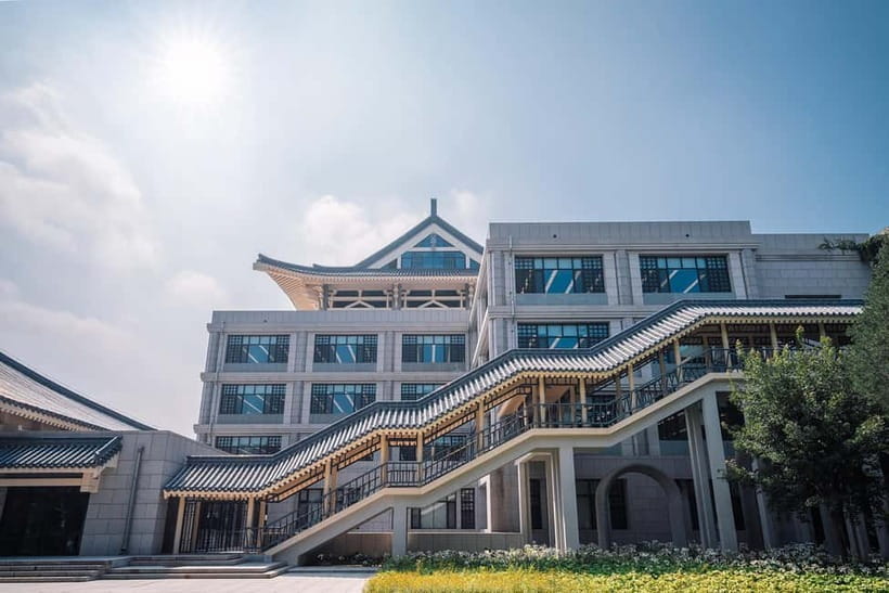 Beijing: Peking University Campus Guided Walking Tour - Price and value: is $39 for 2 hours fair?
