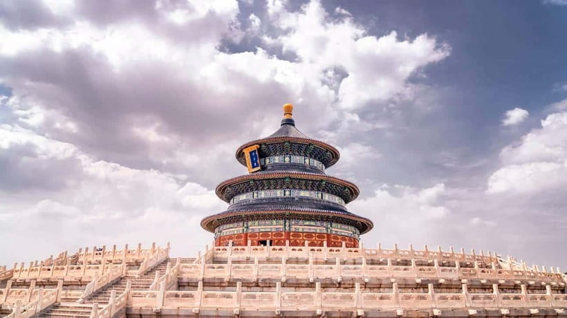 Beijing: Private Airport Layover Sightseeing Transfer - Downtown time: photos, people-watching, and food breaks that fit