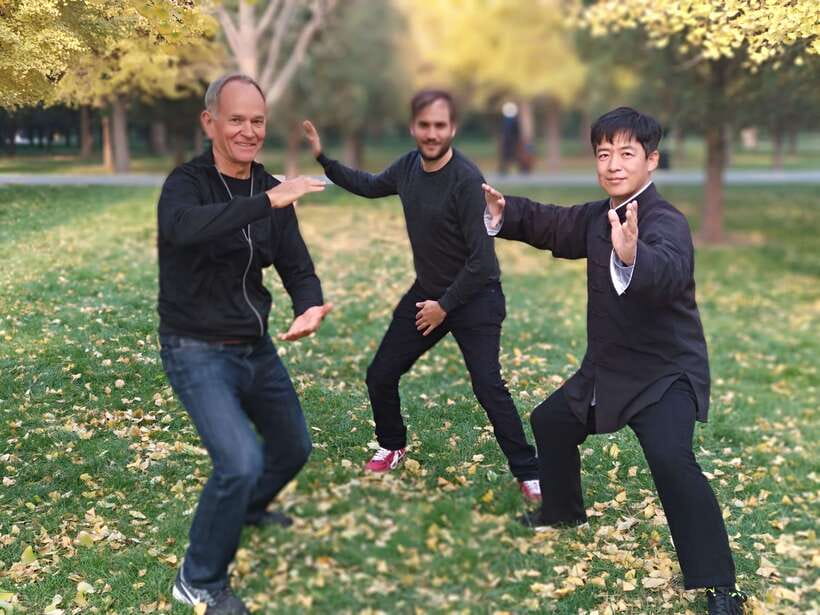 Beijing Private Tai Chi Class - Self-Massage Techniques for Pain and Stress in Daily Life