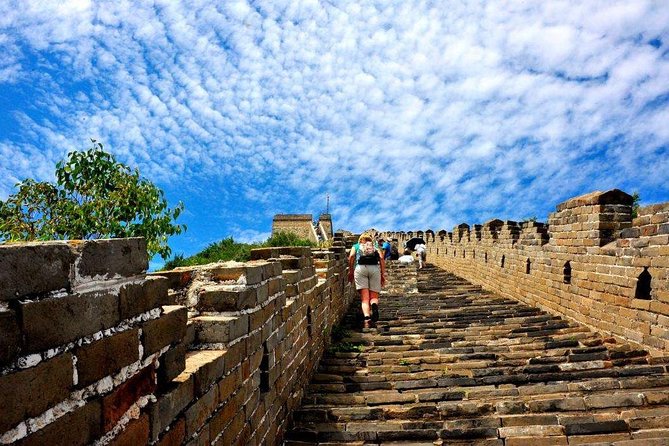 Beijing Private Tour to Huaibei Ski Resort and Mutianyu Great Wall with Lunch - What’s included, what costs extra, and how to plan for ski gear