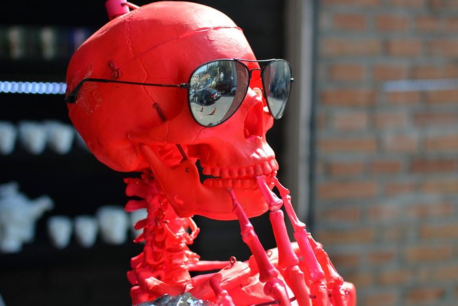 Beijing Private Tour to Mutianyu Great Wall and 798 Art District - 798 Art Zone: free admission and an industrial-corner kind of cool
