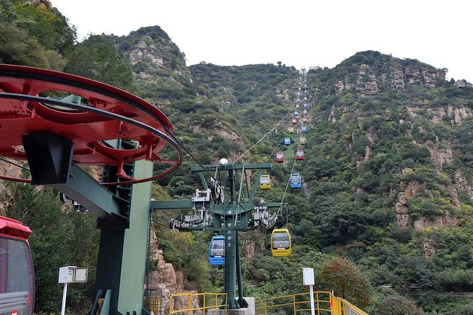 Beijing Private Tour to Shilinxia Cantilever Viewing Platform with Cable Car ride - The road to Shilinxia: use the time to set your photo plan