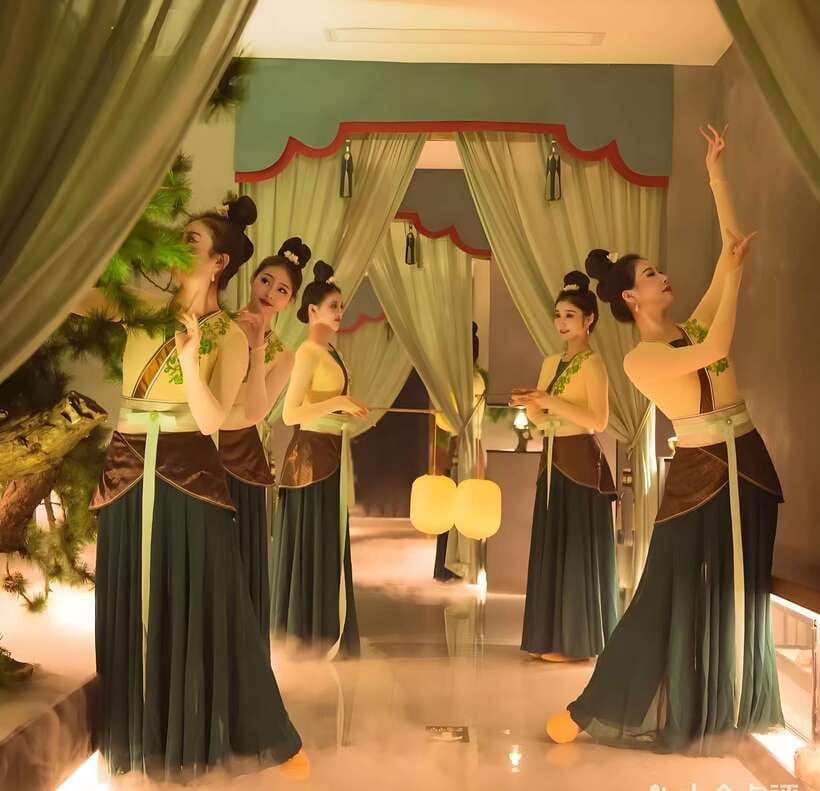 Beijing Royal Dinning Experience with cultural performance - The Cultural Performance, and What to Expect From Mandarin