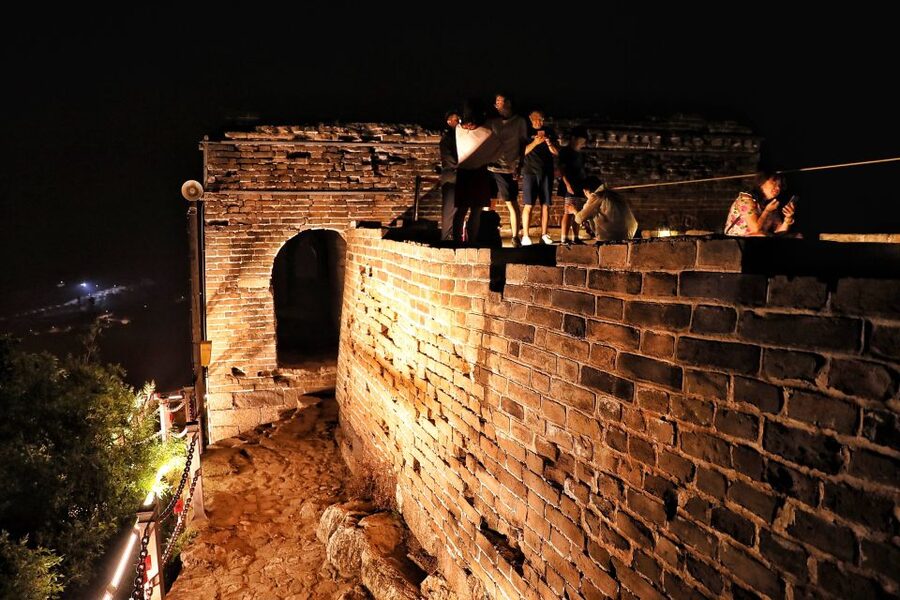 Beijing: Simatai Great Wall & Gubei Water Town Private Tour - Gubei Water Town, from Old Barracks to Water Street strolls
