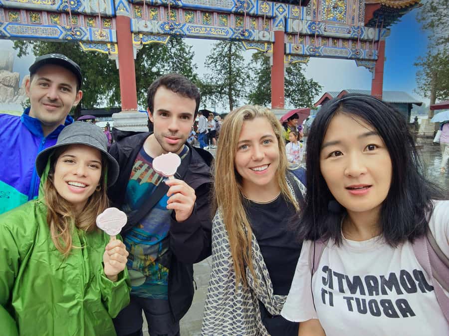 Beijing: Summer Palace & Temple of Heaven Tickets and Tours - Meeting points and where to find your group