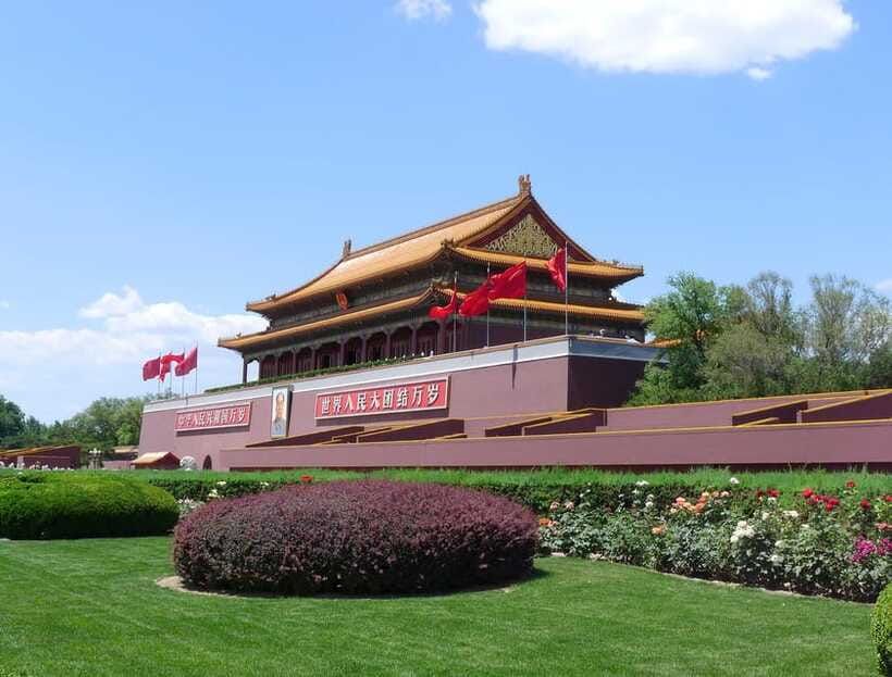 Beijing: Tiananmen Square Ticket Fast and Smooth - Where crowds and timing can trip you up