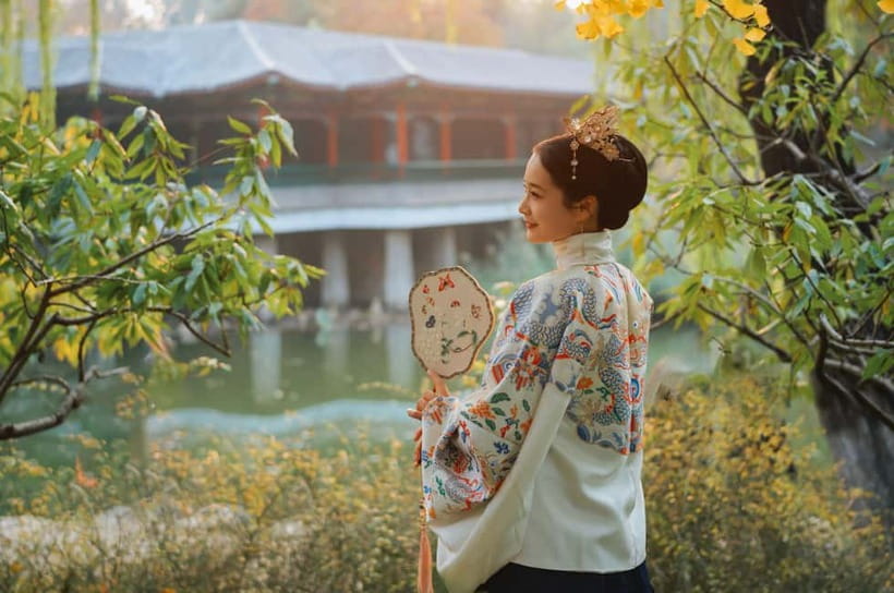 Beijing Traditional Hanfu Experience & Photoshoot for Groups - Where You Shoot: Outside the Forbidden City by the Moat