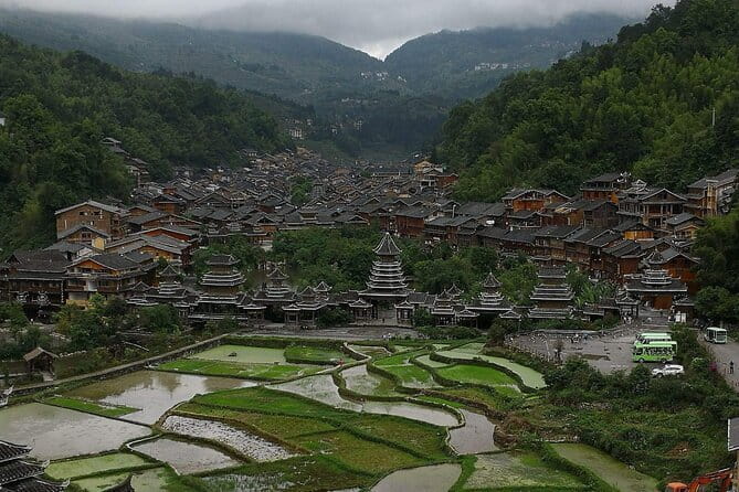 Best of Guilin Li River Xianggong Hill and Yulong River - Xianggong Hill climb, your best panoramic payoff