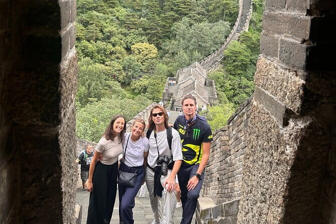 BusDa-Full-Day Bus Trips: Mutianyu, Summer & Old Summer Palaces - Summer Palace (Yiheyuan): Qing emperors, lake views, and a boat option if you want it