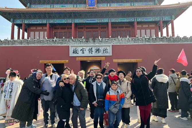 BusDa-Sunset Glow at Mutianyu Great Wall Night Bus Tour w/ Ticket - What to pack for a Great Wall night trip that does not slow you down
