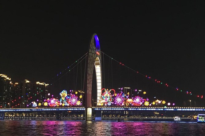 Cantonese Dim Sum Dinner with Pearl River Night Cruise in Guangzhou - From hotel lobby to Diandoude: the Cantonese dim sum dinner part