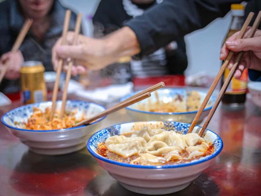Chengdu Evening Food Tour - Chengdu Street Crepes: Your First Bite Into Street Food Mindset