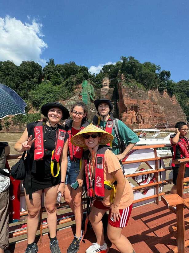 Chengdu: Leshan Grand Buddha Full-Day Private Trip - Chengdu pickup and the 2-hour countryside drive
