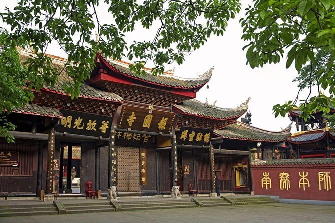 Chengdu Private Day Tour to Emei Mountain with Lunch and Cable Car Ride - Using the cable car to the Golden Summit like you mean it
