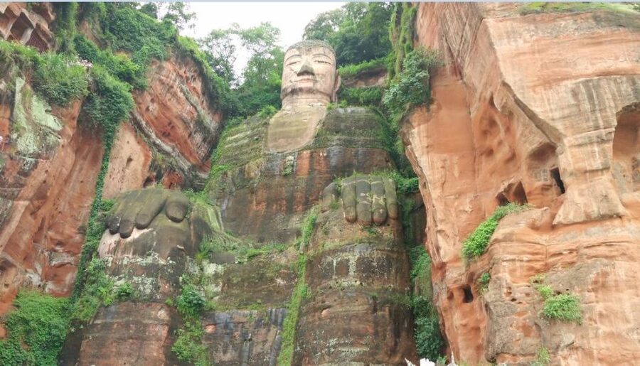 Chengdu Private Tour of Leshan Buddha and Panda Base - The 2-Hour Drive to Leshan, and Why the Car Time Matters