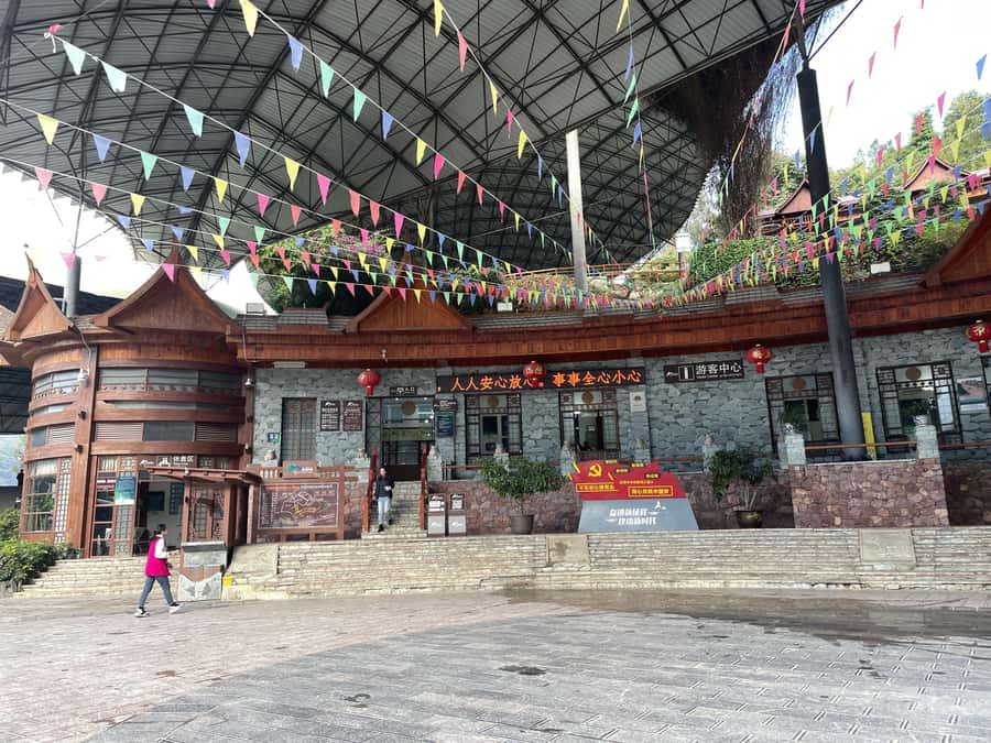 China Tiger Leaping Gorge: A Canyon Adventure - Key things to know before you go