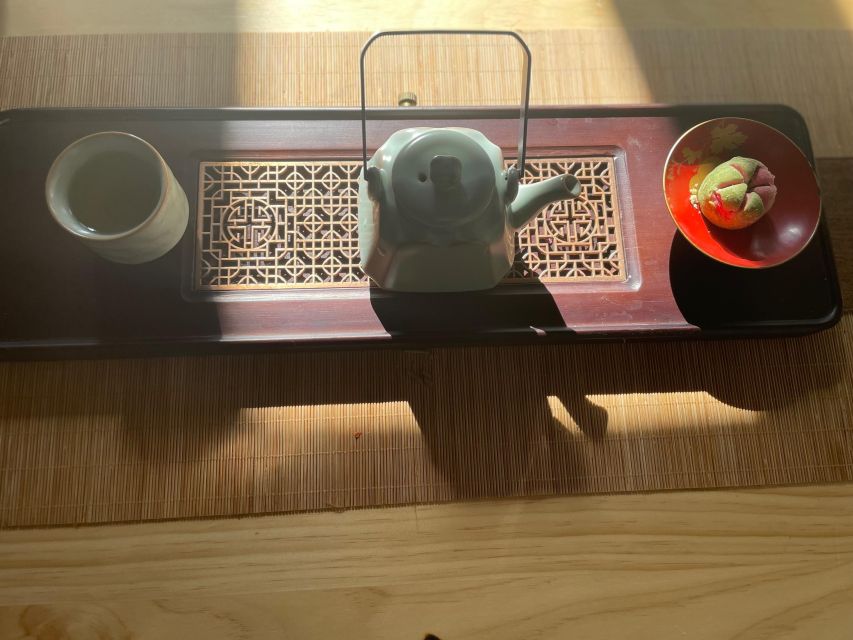 Chinese Tea ceremony in Beijing Hutong courtyard - Why a Hutong Courtyard Tea Session Near the Forbidden City Works