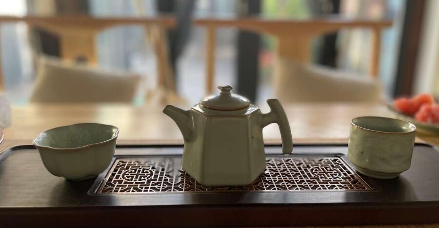 Chinese Tea ceremony in Beijing Hutong courtyard - Small Group, Real Conversation, and Hosts Like Limeng