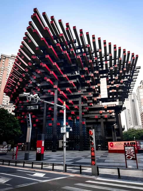 Chongqing deep explore 10 sights & typical lunch and dinner - Private pickup and a comfortable pace in a hilly city