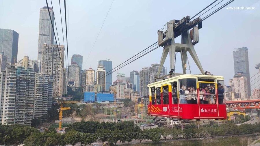 Chongqing: One-Day Extravaganza: Hit All the Must-See Spots! - Kuixinglou’s open-air bridge between floors 1 and 22