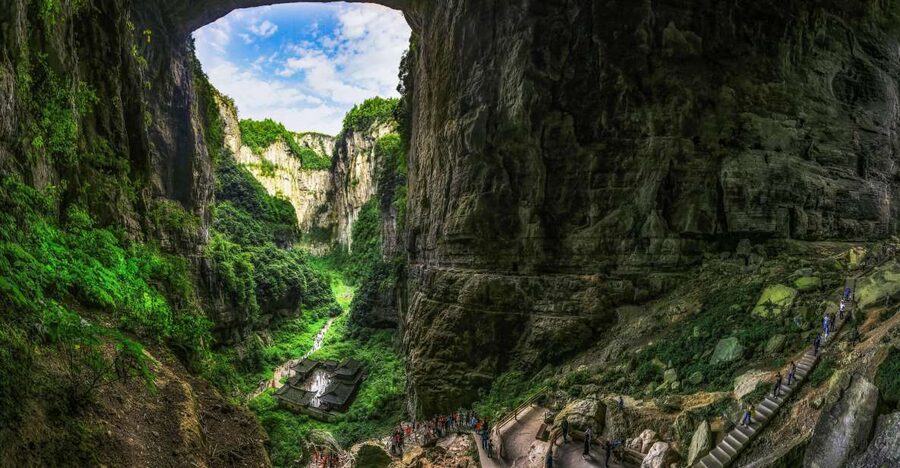 Chongqing: Private Day Tour to Wulong Karst Geological Park - Fairy Mountain National Forest Park: meadows, grazing animals, and big viewpoints