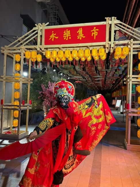Chongqing: Qingyu Banquet Experience with Show and Dinner - The show production: sound, lighting, and performance-to-dish rhythm