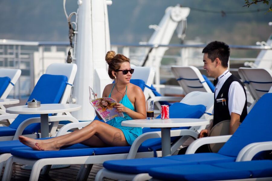 Chongqing: Yangtze River Cruise with Meals and Accommodation - Why a Yangtze cruise from Chongqing feels different