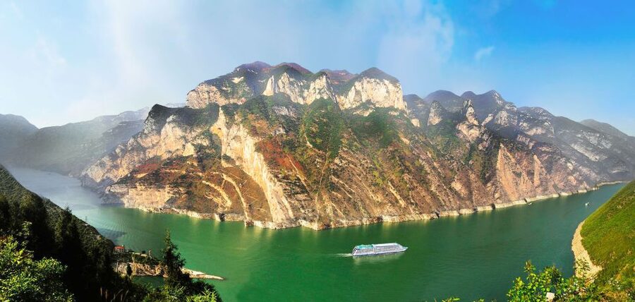 Chongqing: Yangtze River Cruise with Meals and Accommodation - Meals on board: included Chinese and Western options, plus one caution