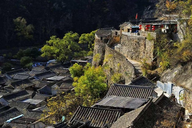 Cuandixia Village Day Trip with Private English Speaking Driver Service - Lunch in a local family restaurant, and how to handle the ordering