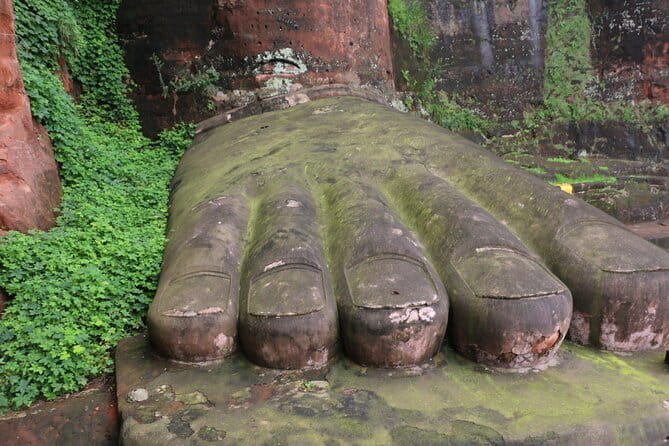 Day tour Chengdu Panda Base Leshan Giant Buddha with local Lunch - Leshan Giant Buddha Options: Boat Visit Or Mountain Trek