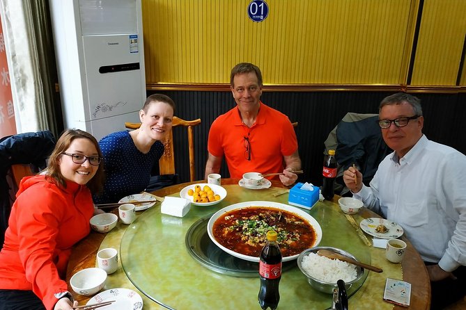 Dazu Ancient Rock Carvings Private Tour Extension - Lunch in Dazu Downtown: A Genuine Break and a Food That Fits the Day