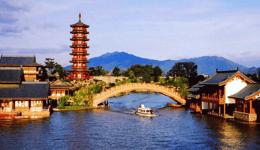Discover Guilin's Gems:Guangzhou-Bullet Train Highlight Tour - The return leg: back to Guangzhou with your guide handling the handoff