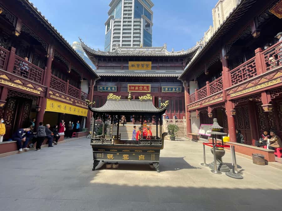 Discover Off Beaten Route--Shanghai Old City Town - Walking Shanghai’s Old City, without the big-tour chaos
