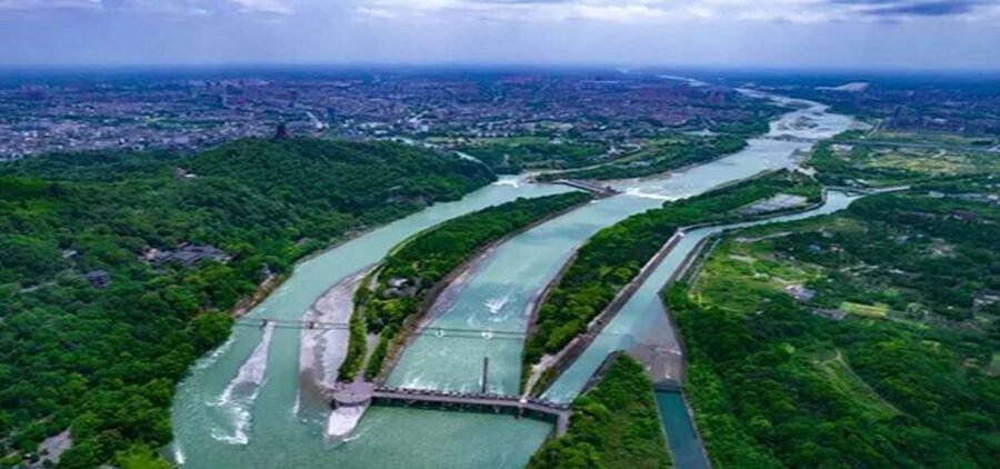 Dujiangyan panda base and irrigation system park day tour - How the Hotel Pickup and Day Timing Keeps You From Wasting Hours