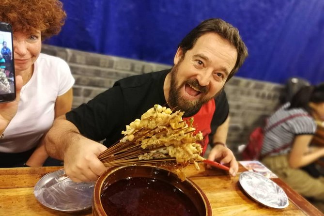 Evening Foodie Adventure in Chengdu the Land of Plenty - Why this Chengdu evening food crawl feels different