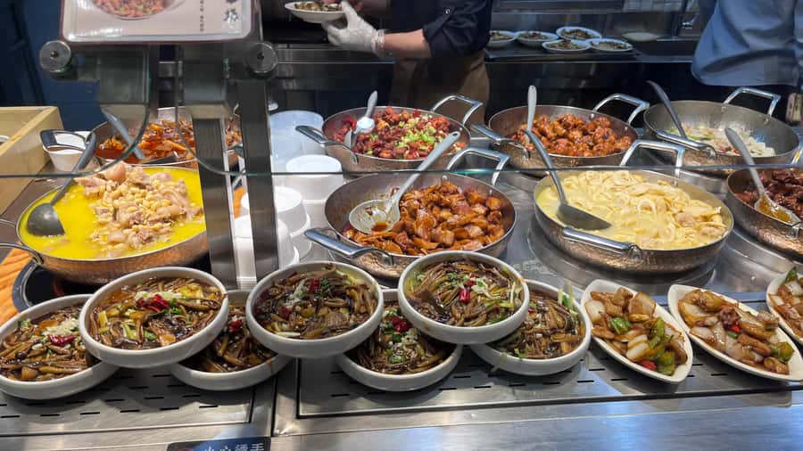 Experience Shanghai Like a Native: A Day in Local Life - Lunch at a Community Canteen, Home-Style Comfort Over Tour Food