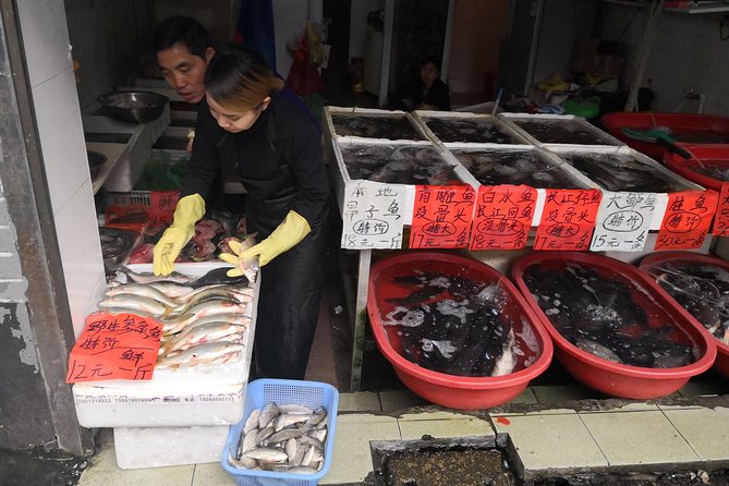 Explore Shanghai Ancient Downtown with Authentic Local Food - Duolun Road Cultural Celebrities Street: boutique stops and Japanese concession context