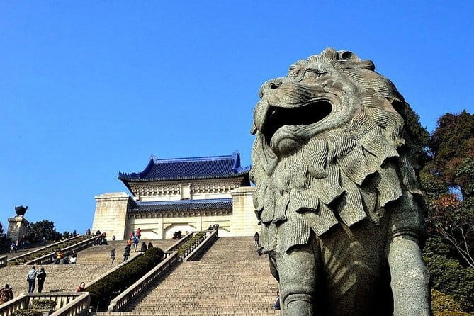 Flexible Suzhou Private Day Tour from Nanjing by Bullet Train - Lunch, Travel Comfort, and How the Private Vehicle Helps