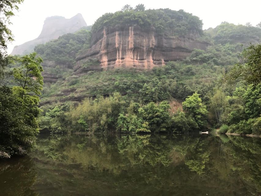 From Guangzhou: Mount Danxia and Nanhua Temple Full-Day - What’s included, what’s not, and what you should bring
