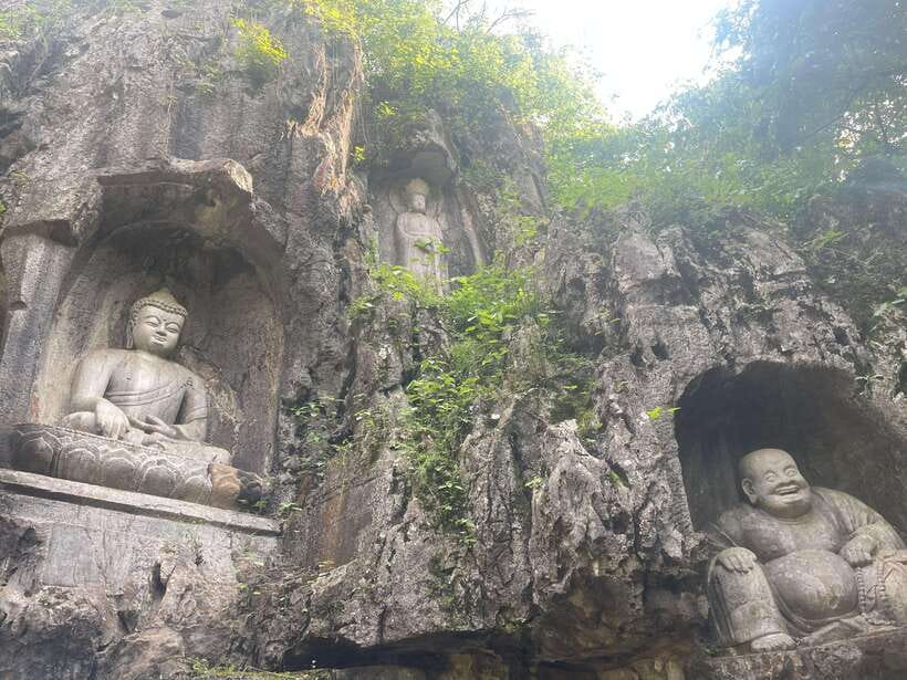 From Shanghai: Hangzhou Private Day Trip by Bullet Train - Guides make the difference, and you might get David or Lola