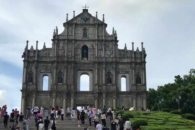 Full- Day Macau Tour from Hong Kong via HZM Bridge - Venetian Macau and a fast taste of East Las Vegas