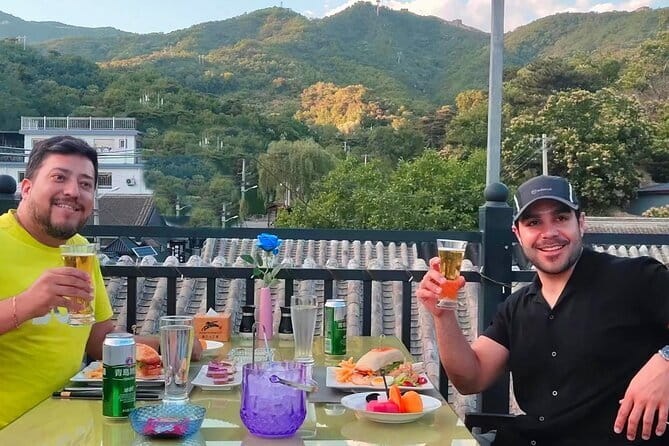 Full-Day Private Tour Panjiayuan Antique Market and Beijing Capital Museum - Lunch in the middle, and how it protects your afternoon