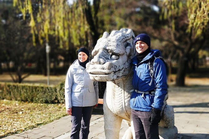 Full-Day Private Tour Panjiayuan Antique Market and Beijing Capital Museum - Timing, pace, and who this suits best